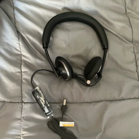 🆕 Plantronics Blackwire C-520M USB Headset, On-Ear Mono Headset, Wired - Picture 4 of 9